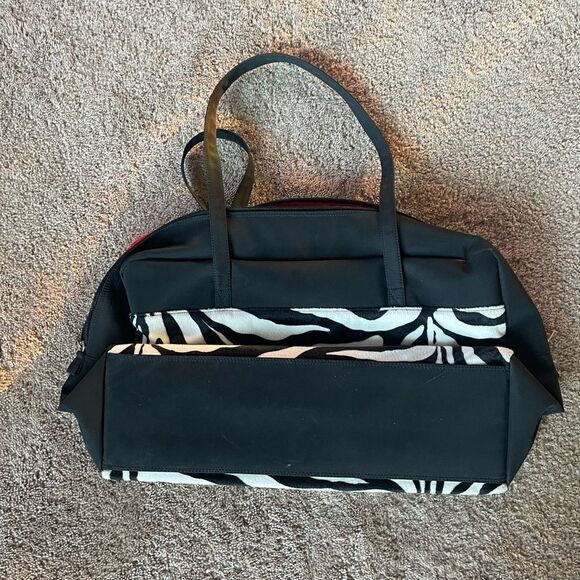 Zebra fur trim 18 inch tote bag - Picture 5 of 6